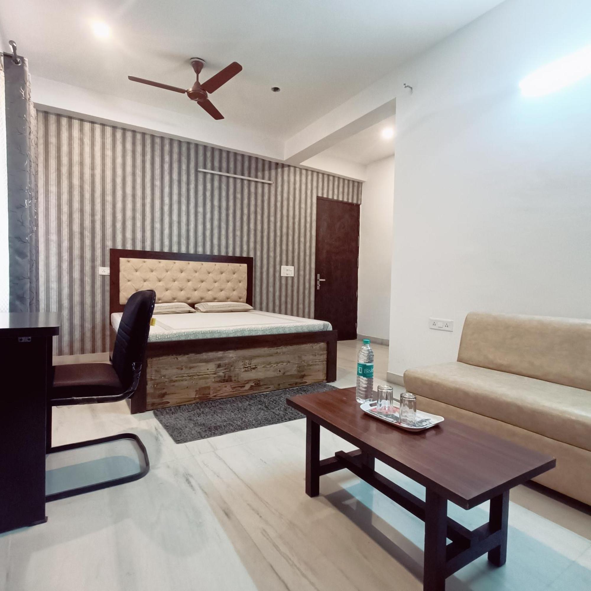 Mi Casa Sector 47 Apartamento Gurgaon Exterior foto